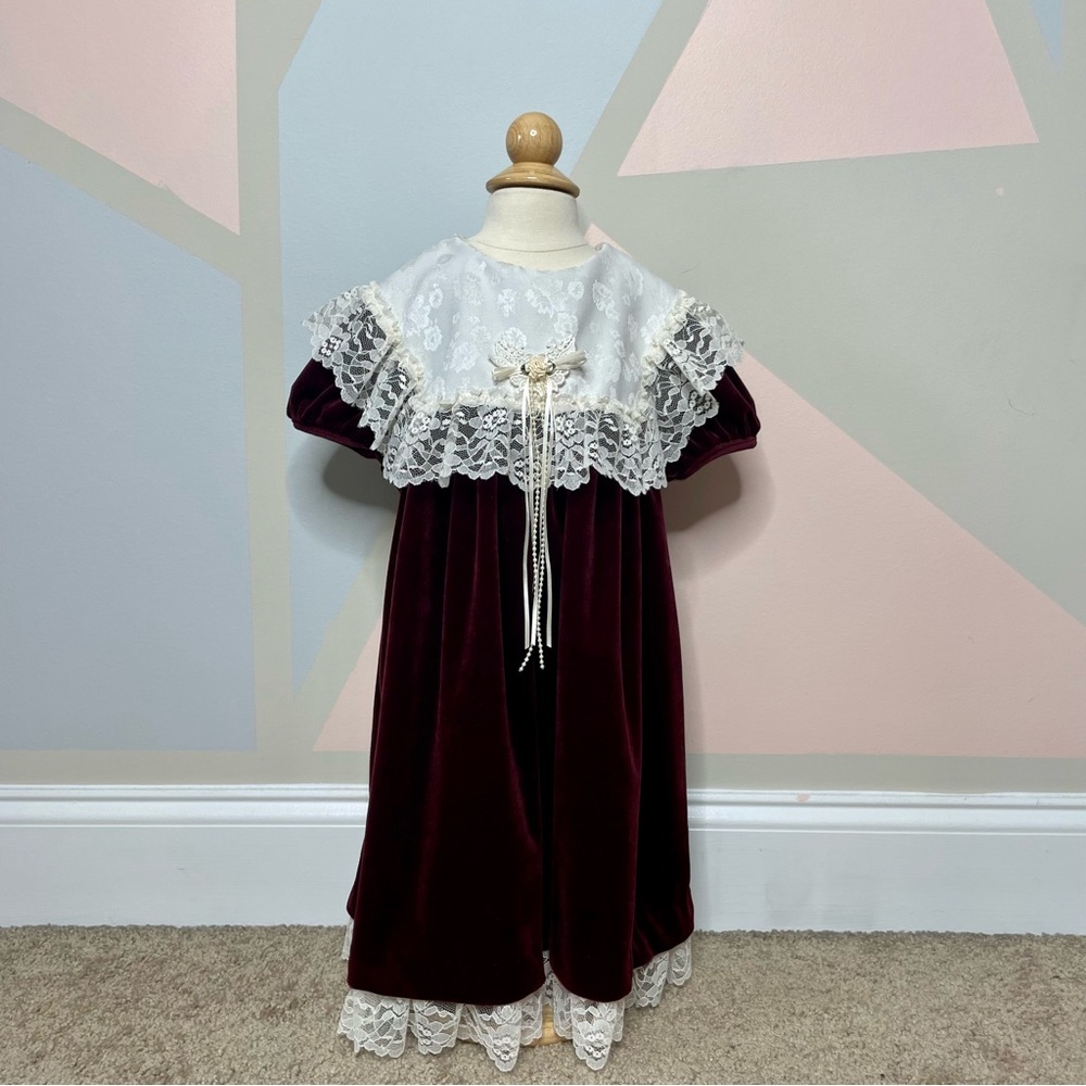 Vintage velvet girl lace dress
